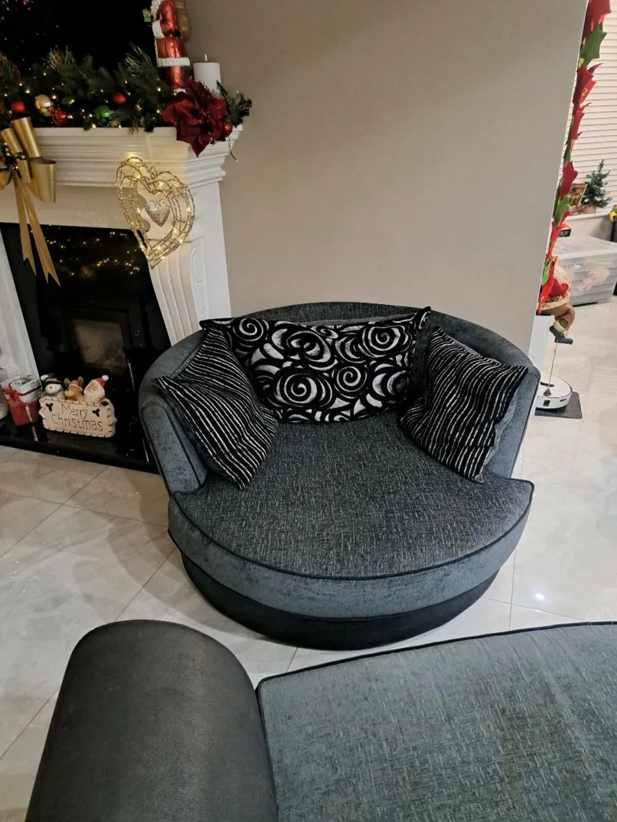 Suite of furniture - Image 4