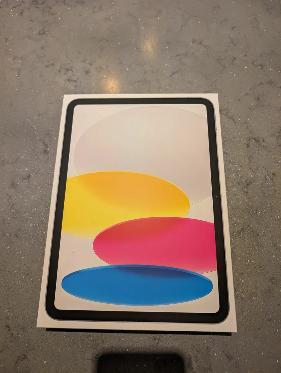 Apple iPad - brand new - Image 2