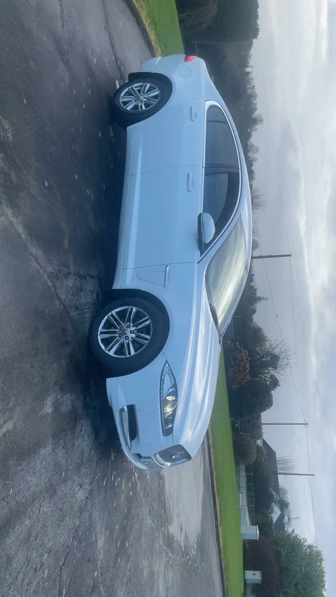 Jaguar XF LUXURY - Image 3