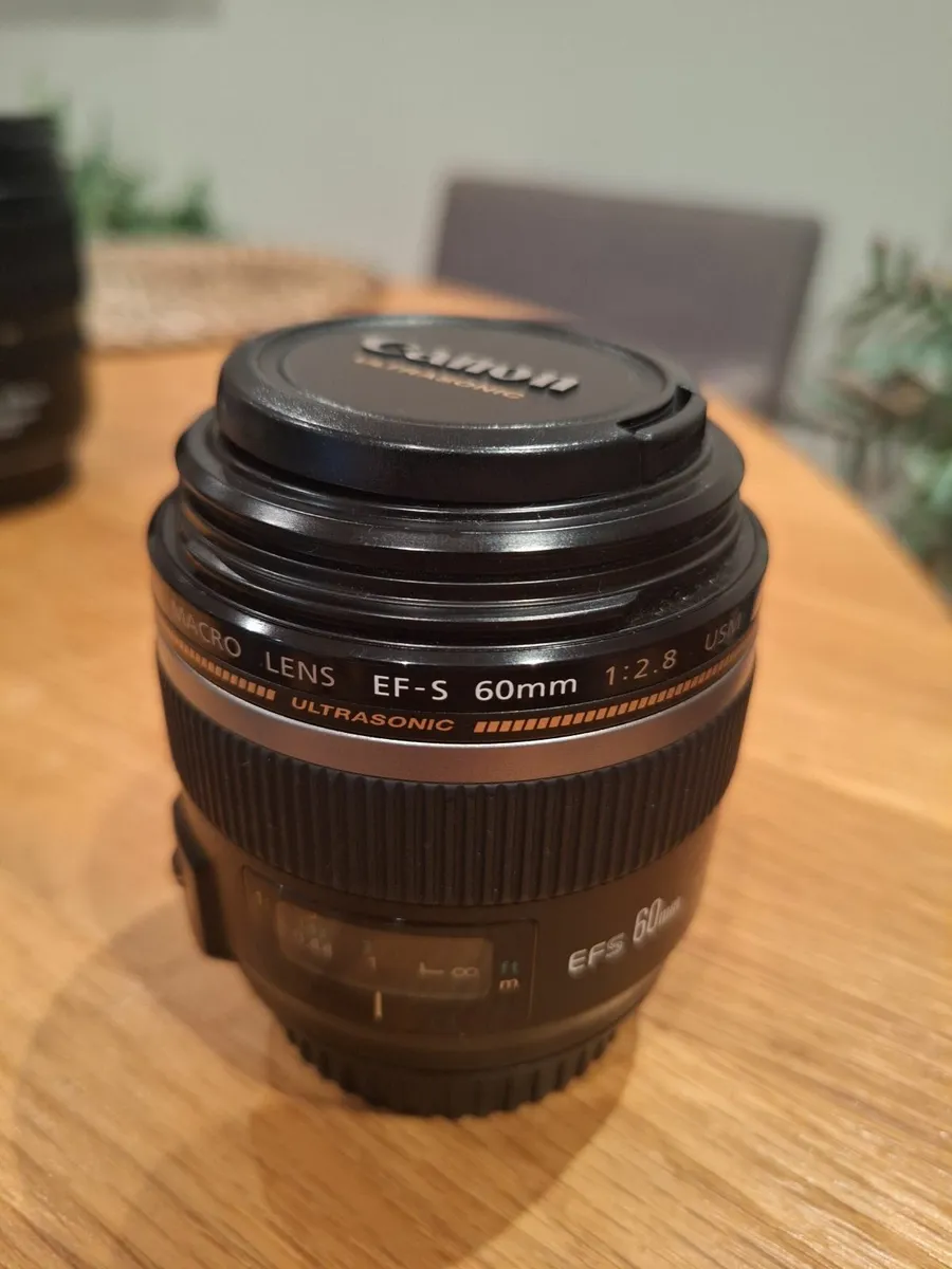 Canon EF-S 60mm f/2.8 Macro USM Lens