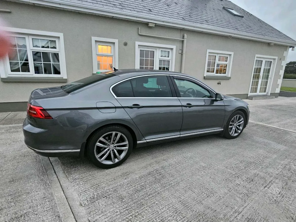 2017 VW Passat GT - Image 3