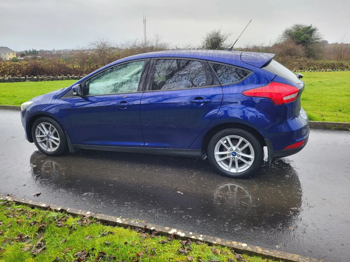 Ford Focus  1.6    Diesel - Image 4