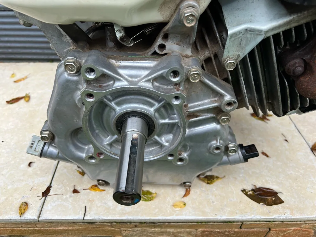 Honda GX270 engine - Image 3