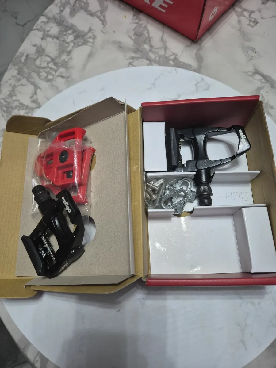 Bike shoes - Image 2