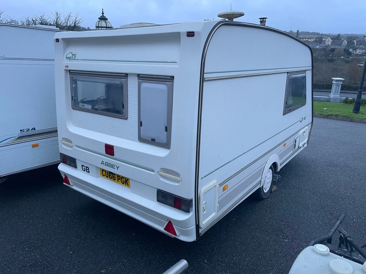 2 birth 650kg caravan - Image 3