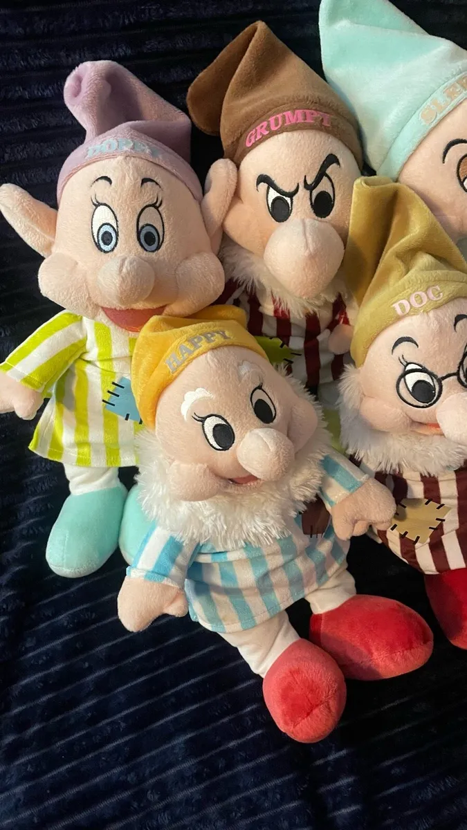 7 Dwarfs soft toys - Image 3
