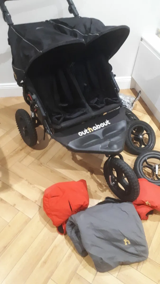 Out n about double buggy - Image 2