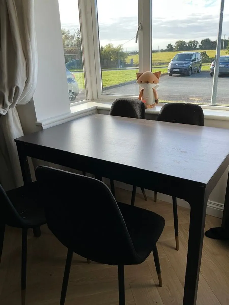 Extending table & chairs - Image 2