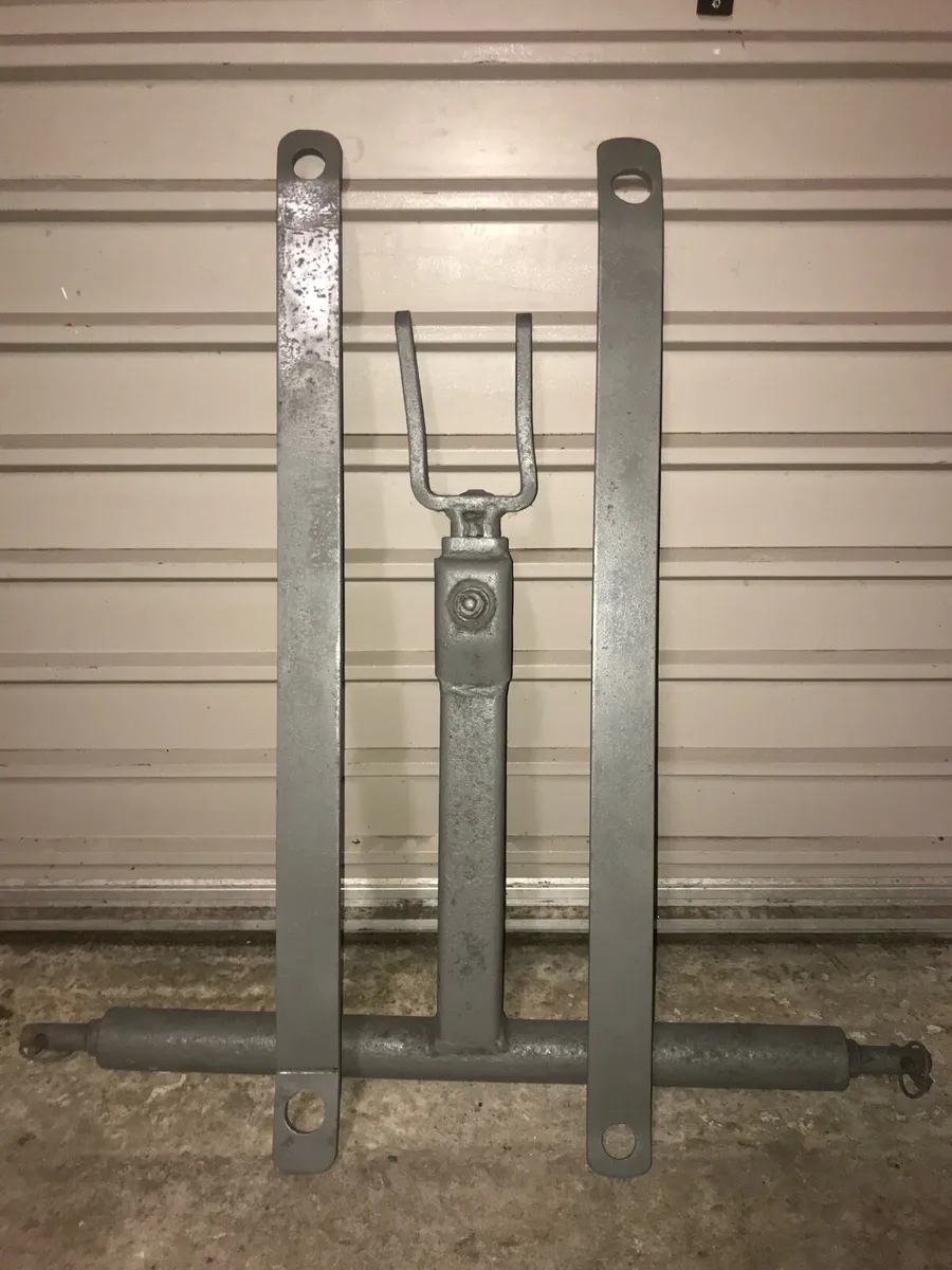 T-Bar and 3 Point Linage Hitch - Image 1
