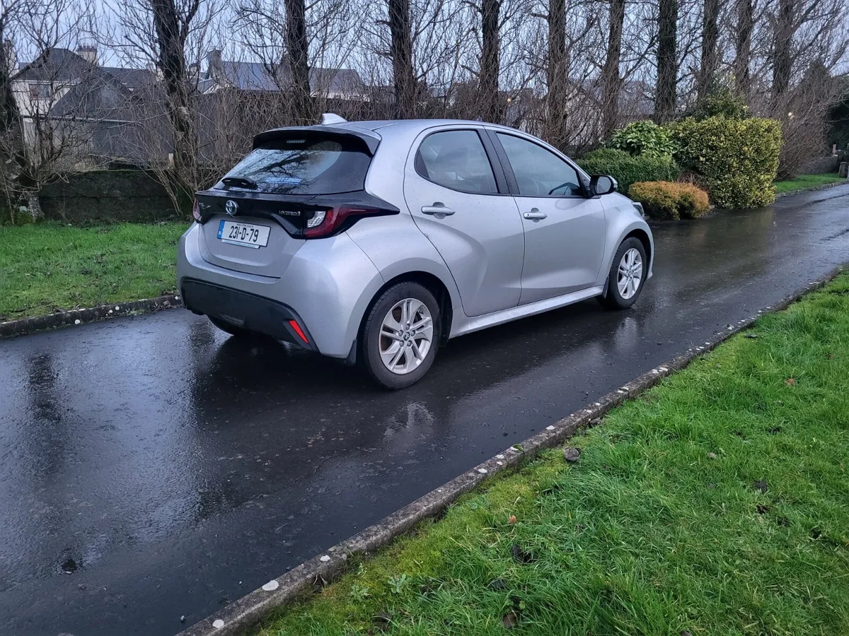 Toyota Yaris Hybrid Automatic - Image 2