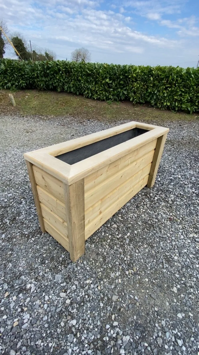Wooden Garden Furniture- planter box / flower pots - Image 3
