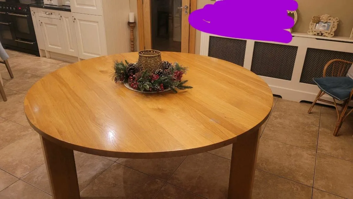 Solid Oak Round Table
