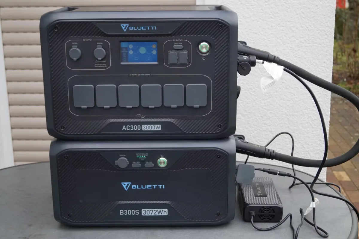 BLUETTI AC300 + B300S Powerstation Set - Image 1