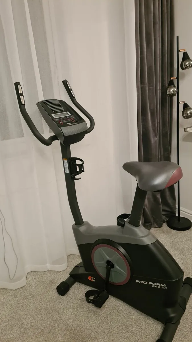Exercise bike - Image 4