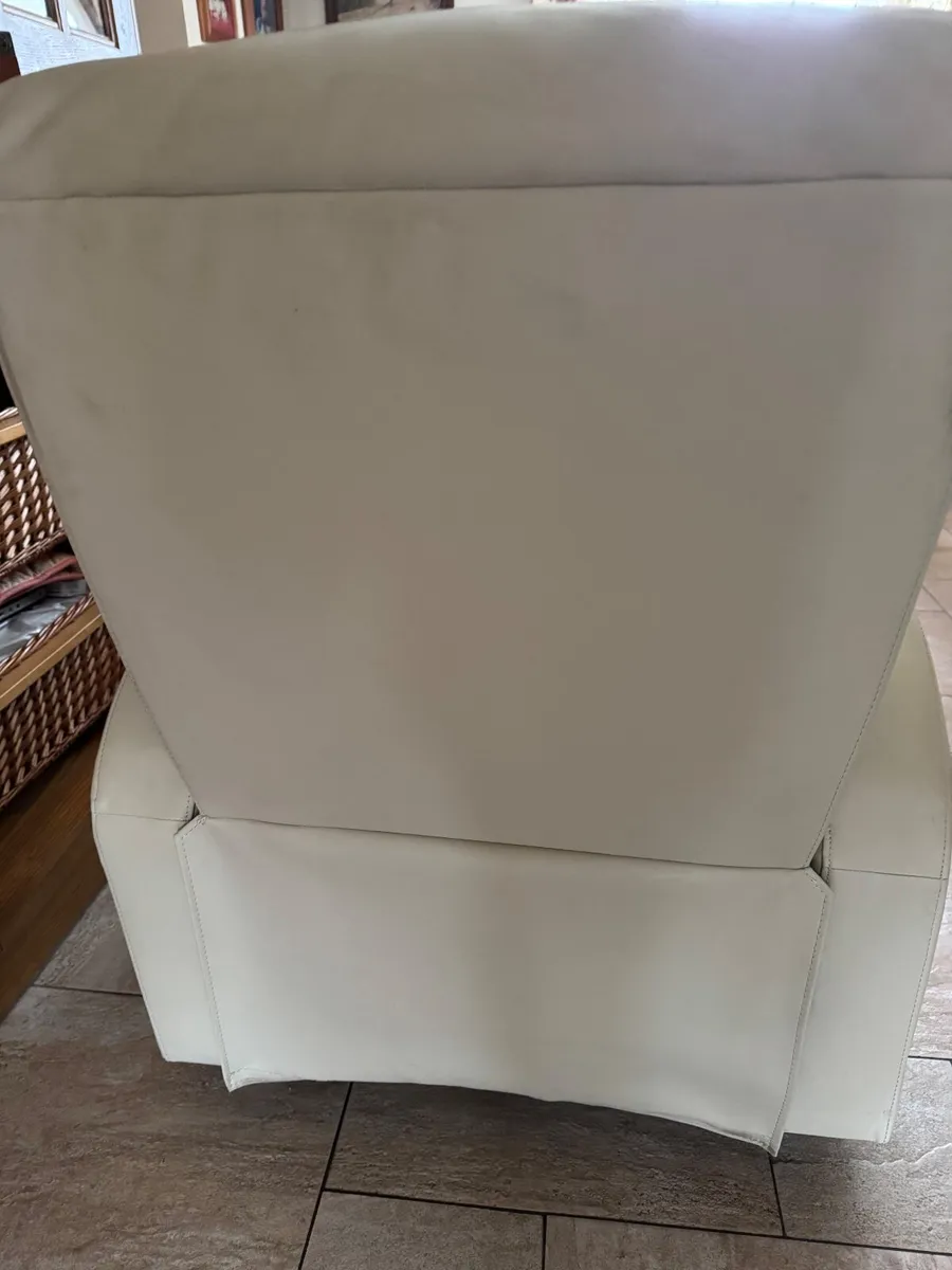 Recliner cream chair - Image 3