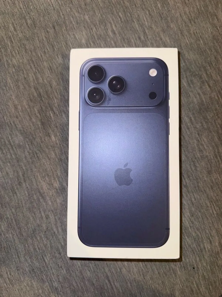 Apple iPhone 17 Pro Max 256 GB Deep Blue - Image 1