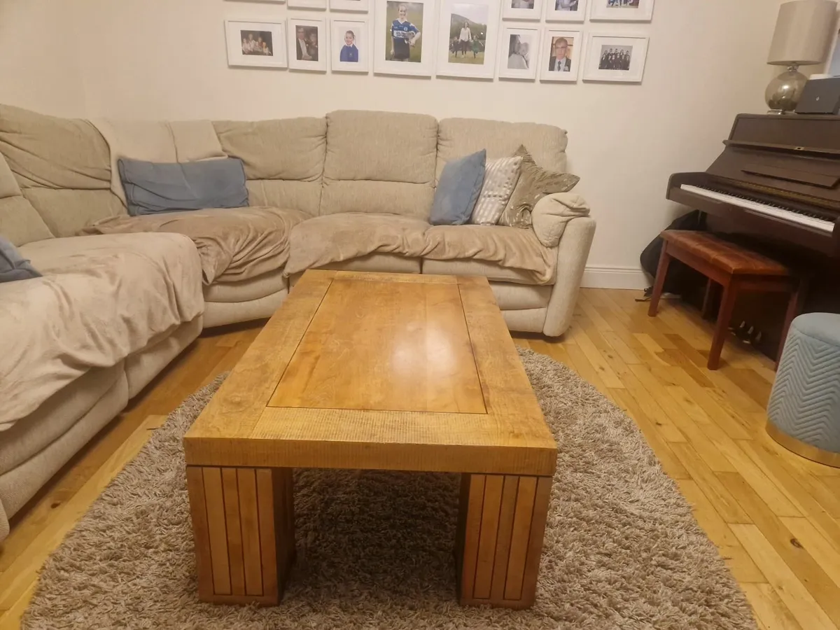 Coffee table - Image 1