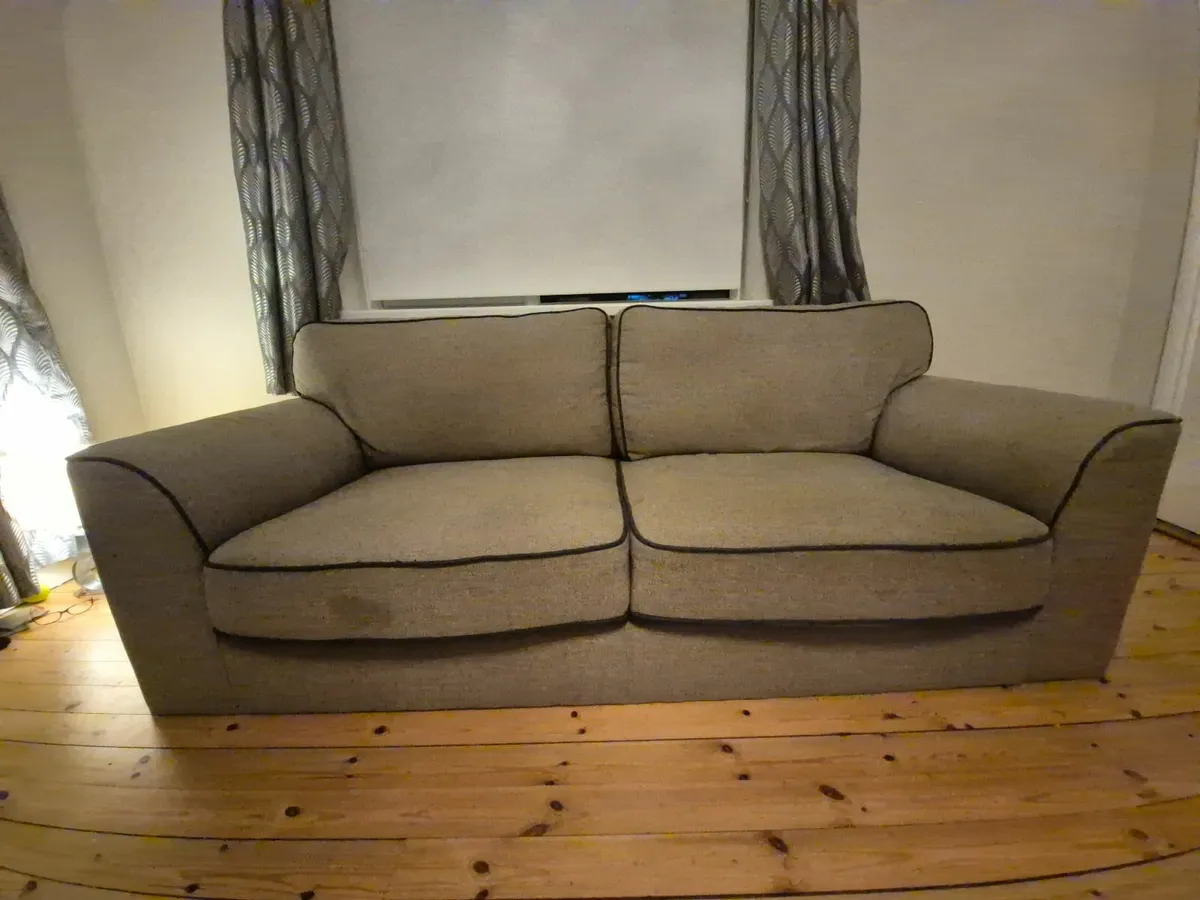 2 Sofas - Image 2