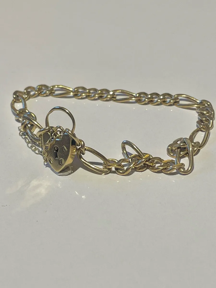 9ct Gold Bracelet - Image 1
