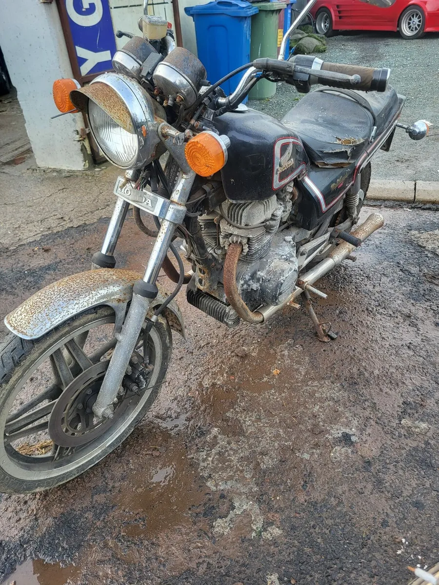 Barn clear motorbikes - Image 3