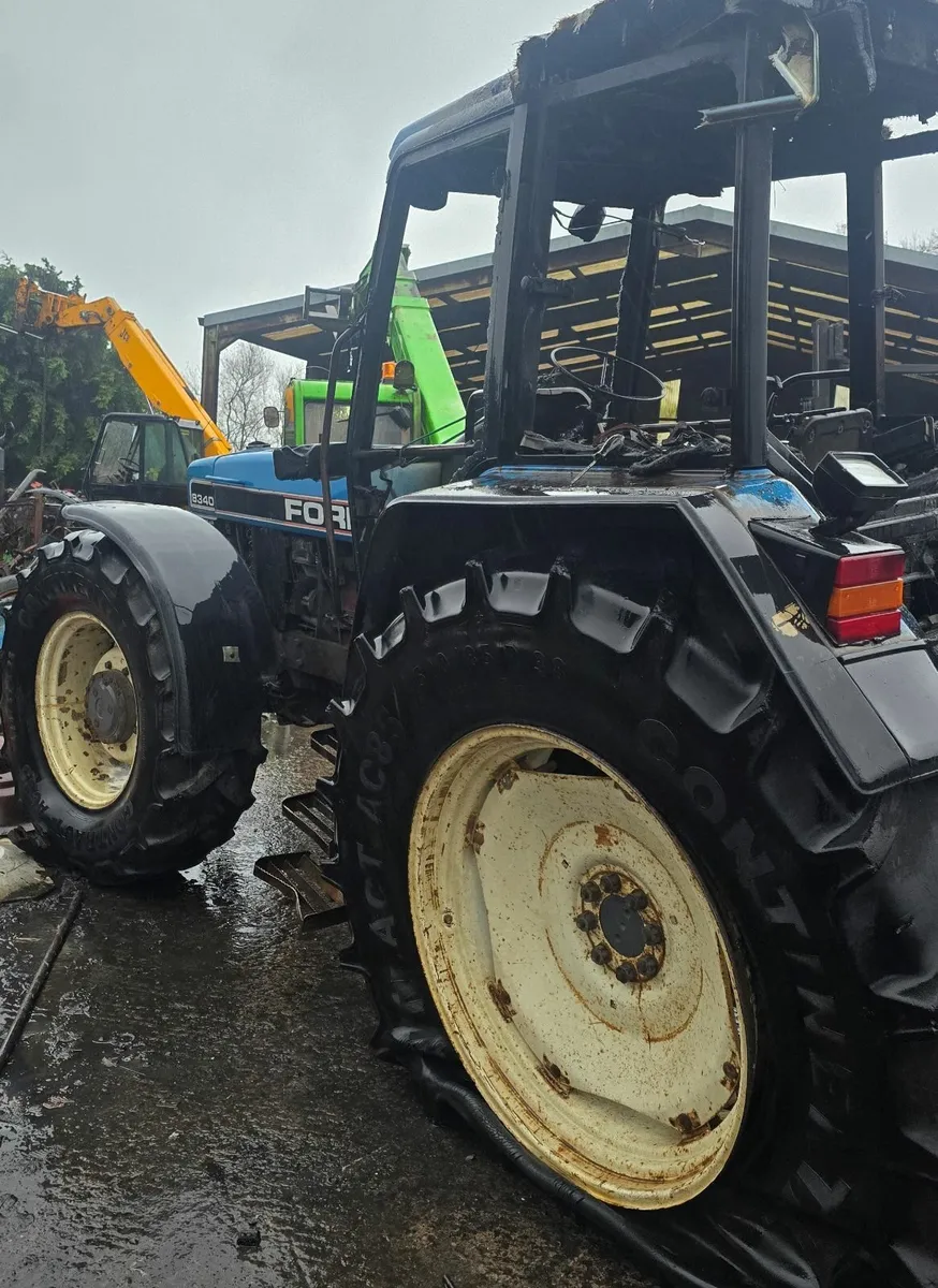 8340 New Holland - Image 1