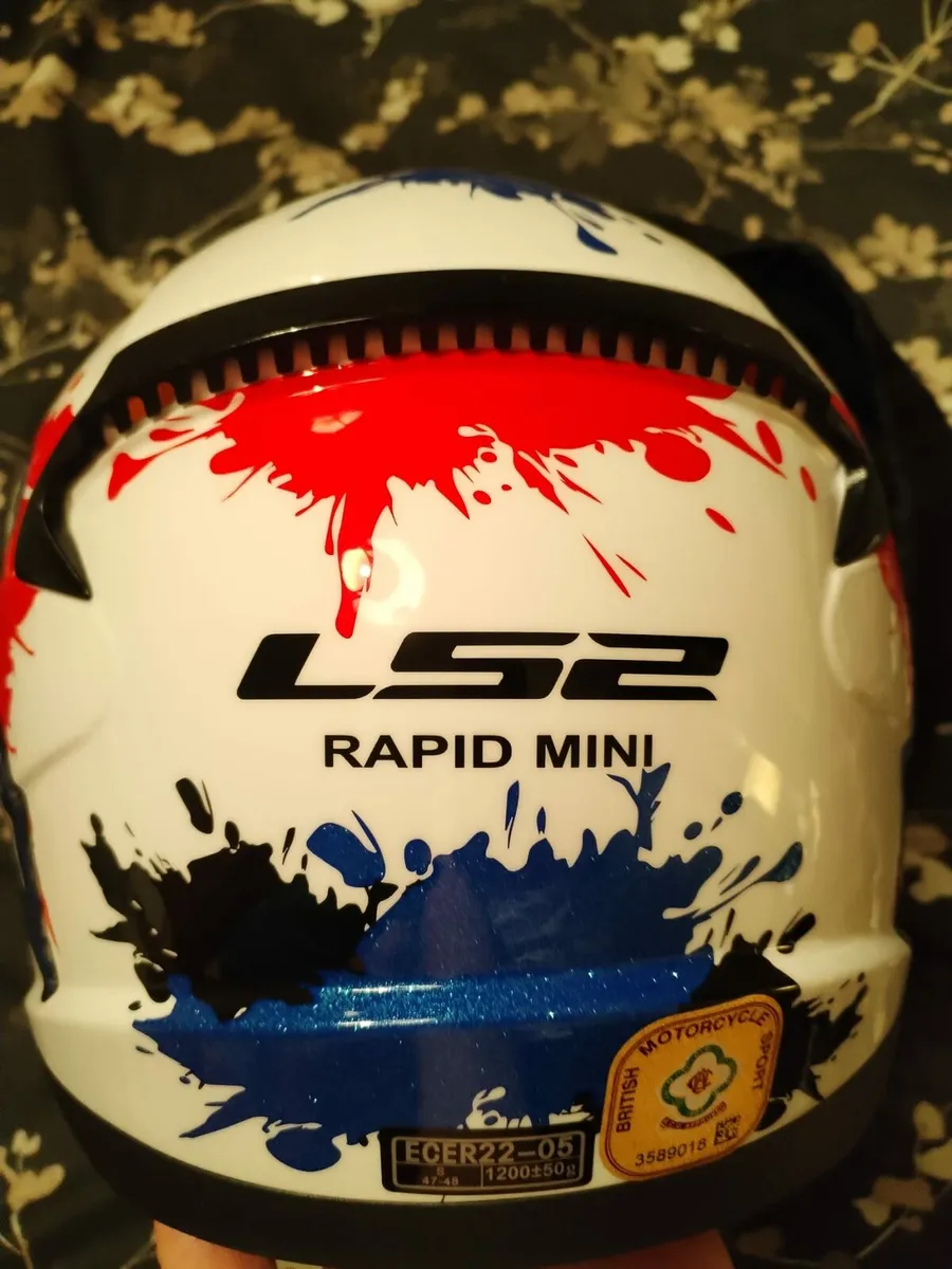 Motorcycle helmet - Image 2