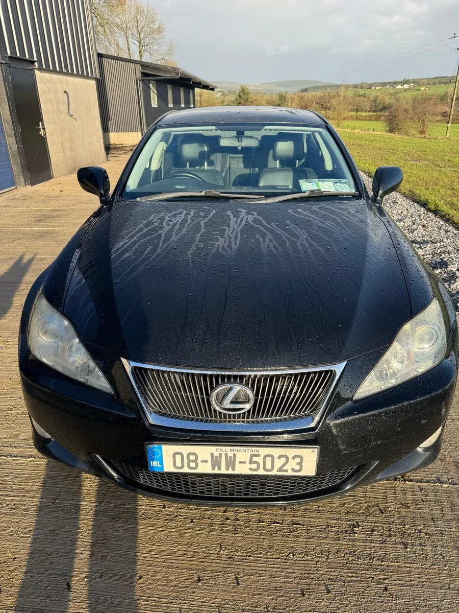 Lexus IS 220D - Image 1