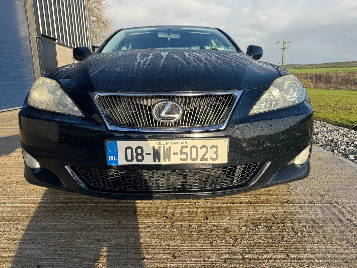 Lexus IS 220D - Image 3