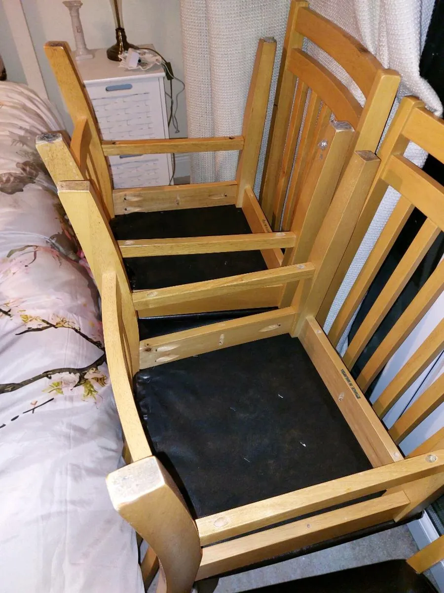 Dining Table and six chairs - Image 2