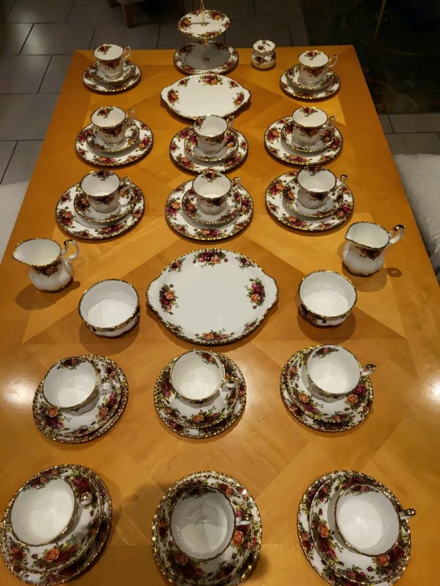 Royal Albert old country rose - Image 1