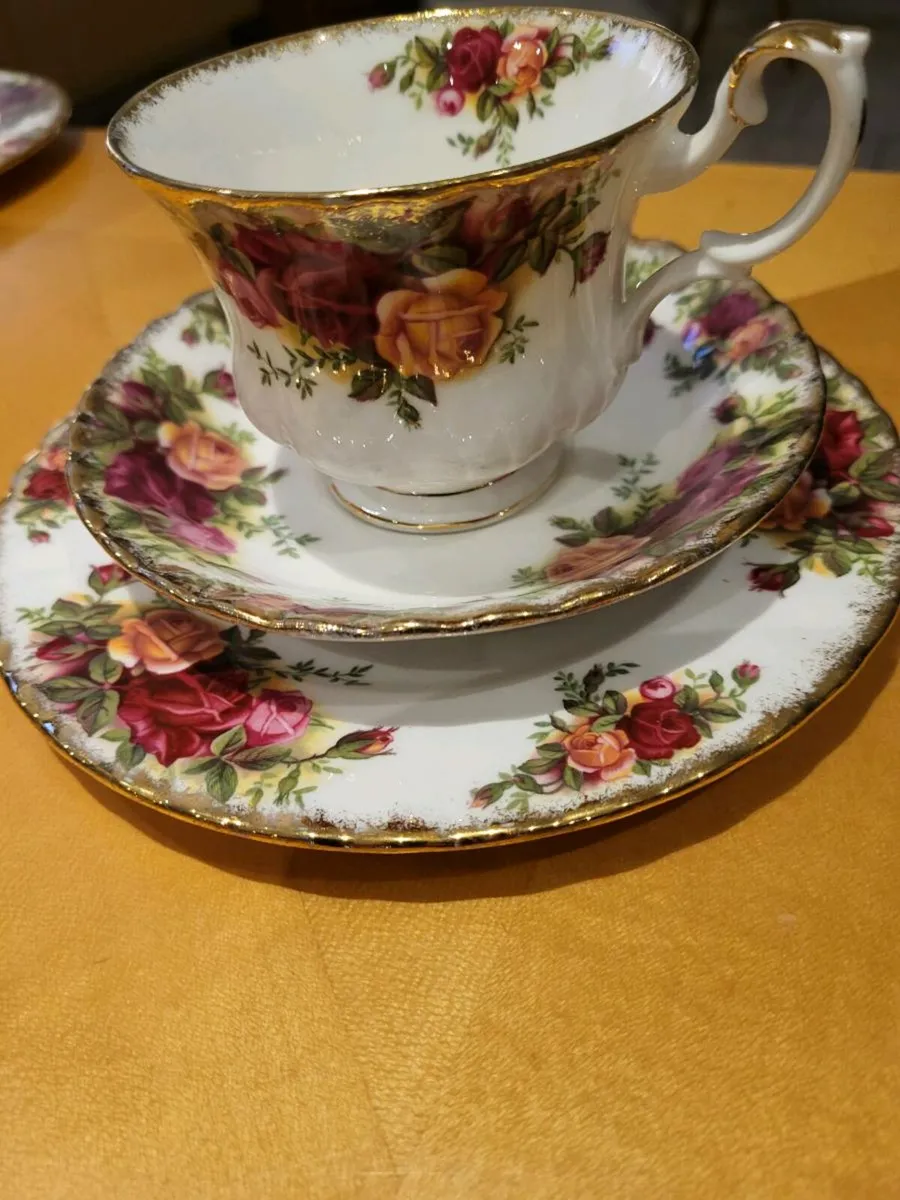 Royal Albert old country rose - Image 3