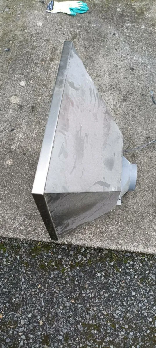 Extractor hood - Image 2