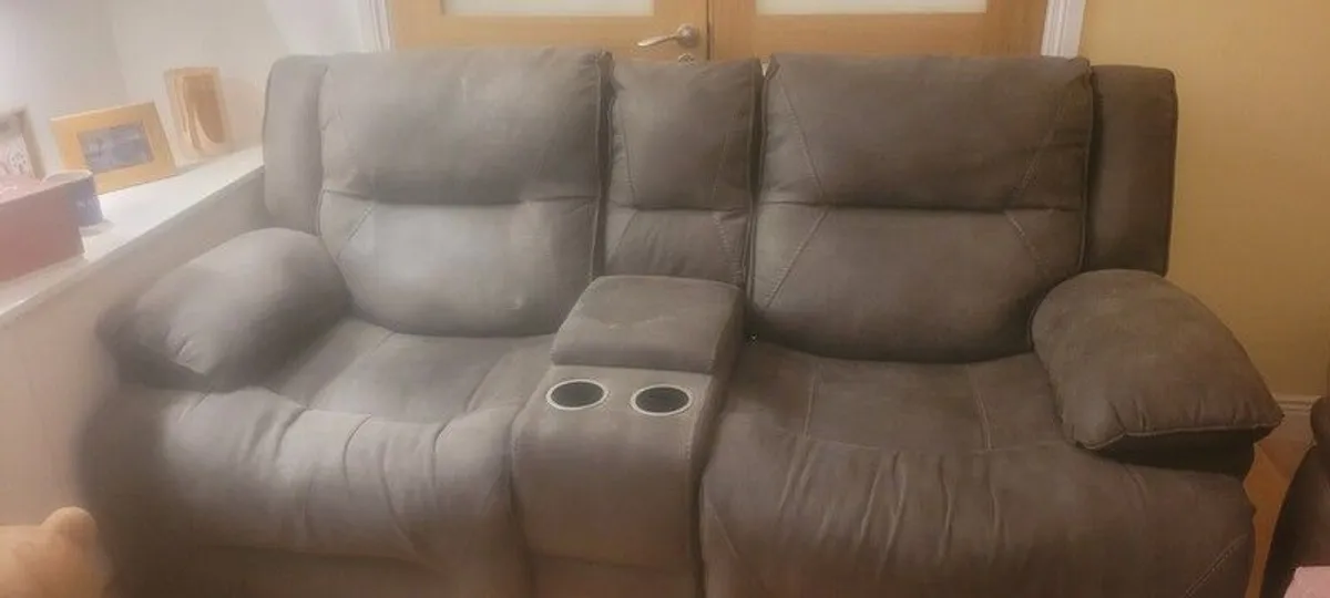 2 seater recliner sofa - Image 1