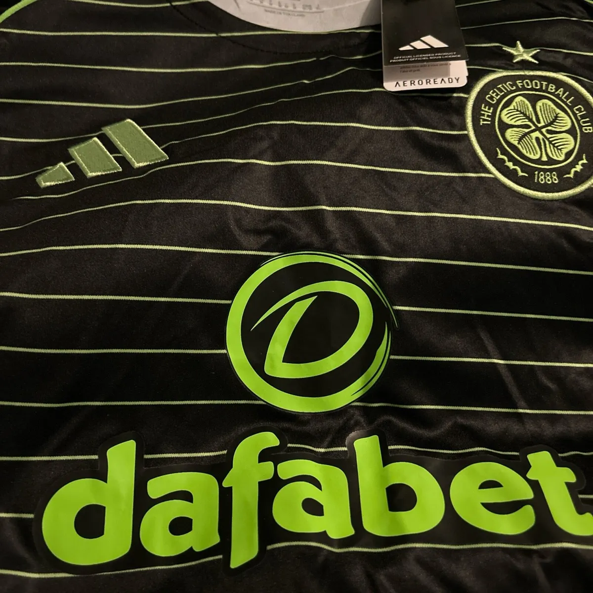 Glasgow Celtic away jersey 25/26 brand new - Image 3