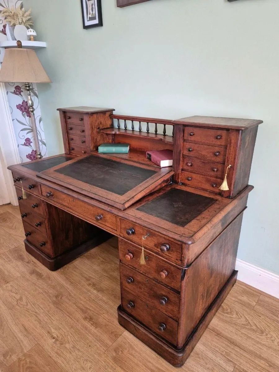 Writing desk - Image 1