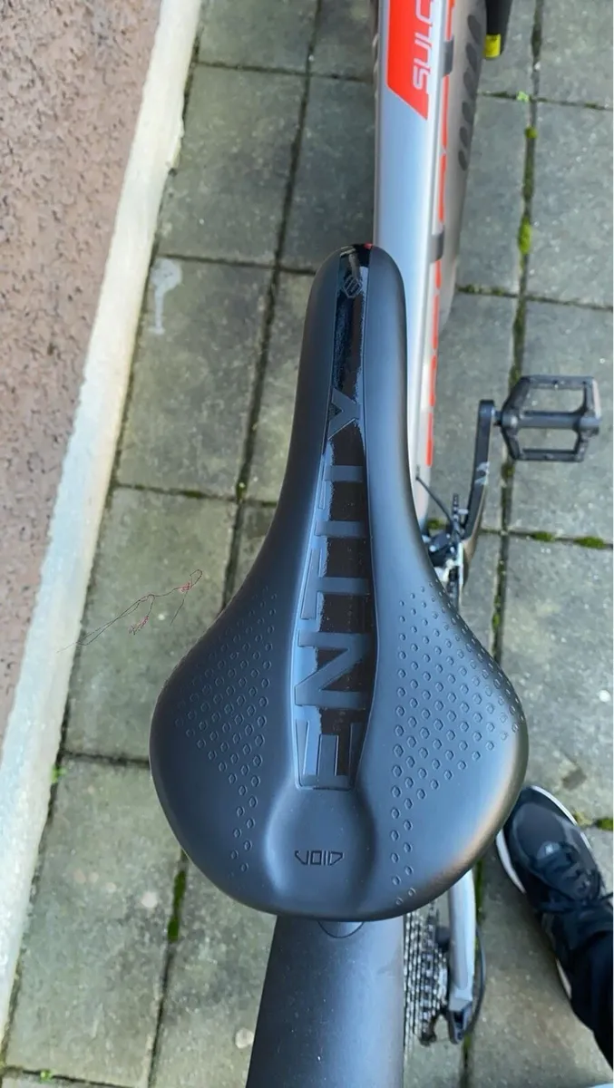 Carrera bike - Image 4