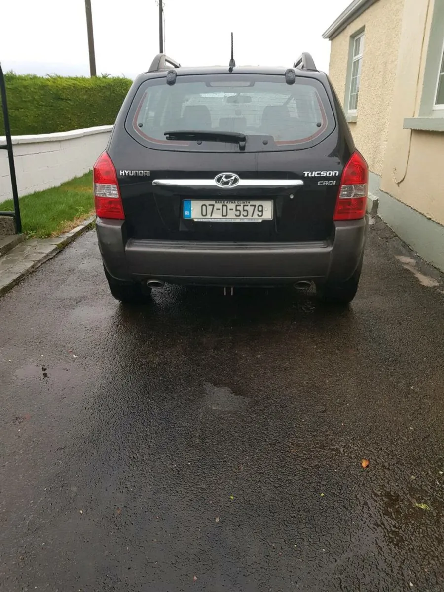 07 Hyundai Tucson - Image 2