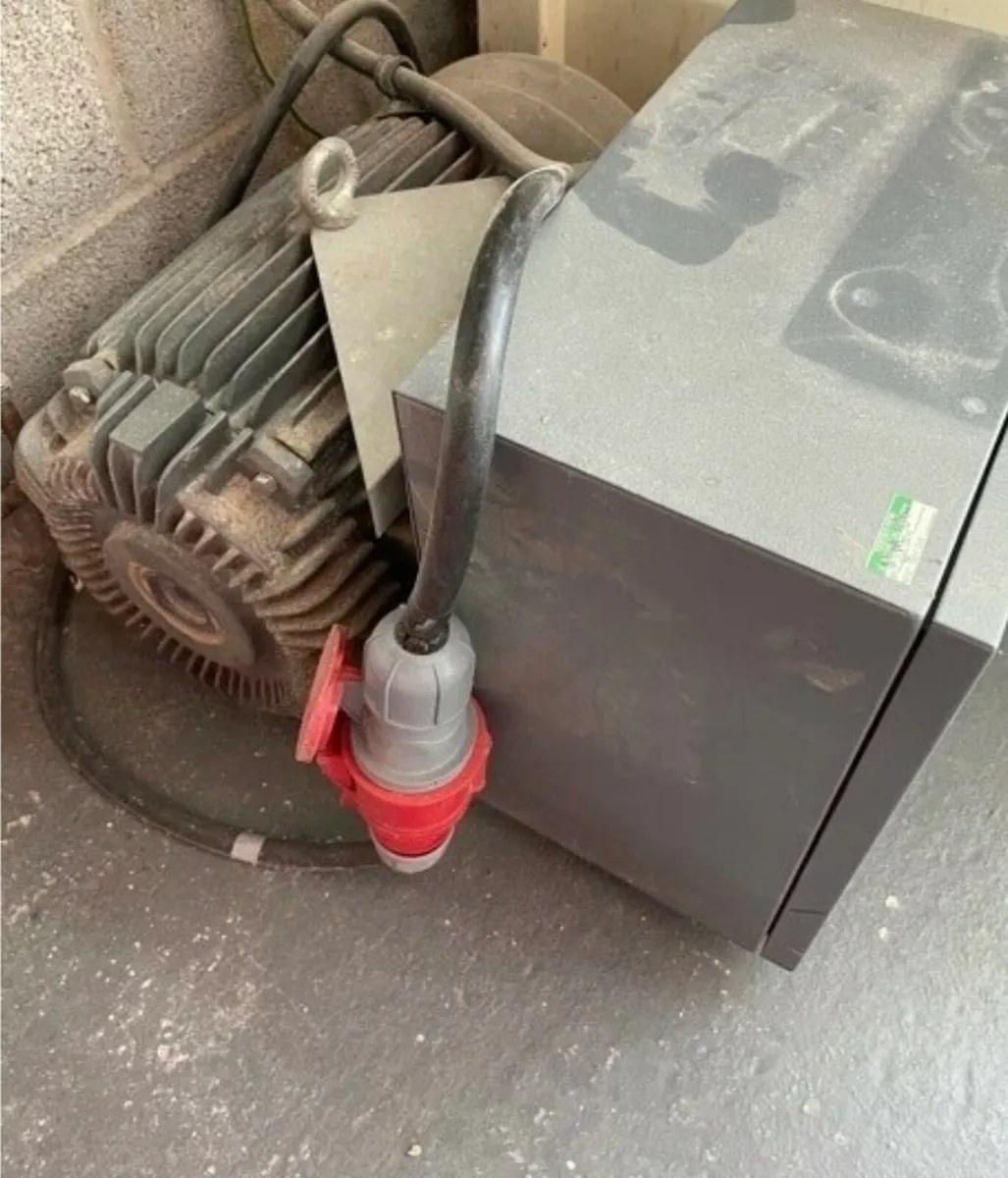 Hucol 15kw 3 phase Rotary Converter - Image 2