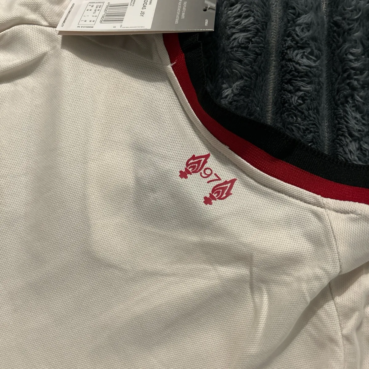 Liverpool third jersey 25/26 - Image 1