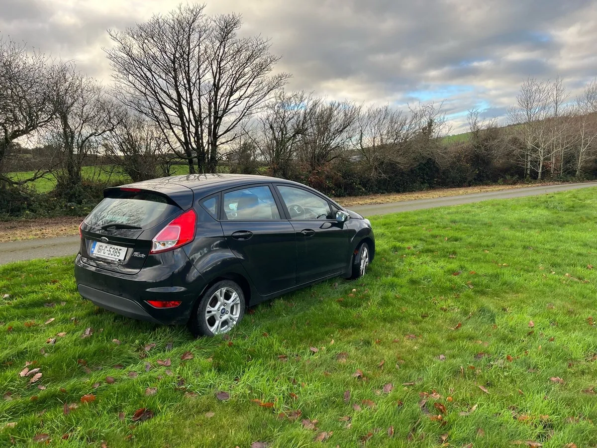 2016 Ford Fiesta Ztec 1.2L Petrol low kM - Image 4