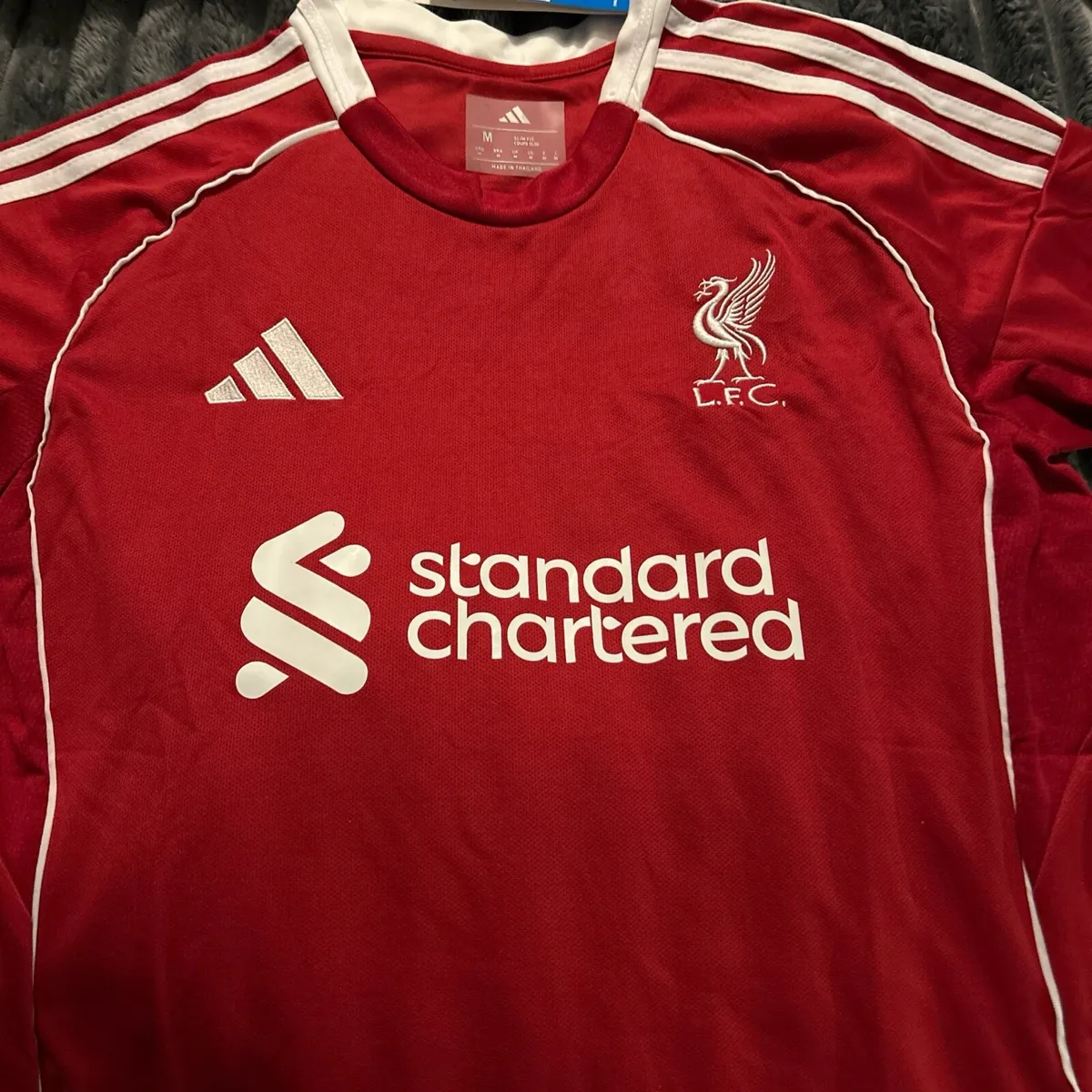 Liverpool 25/26 home jersey M - Image 4