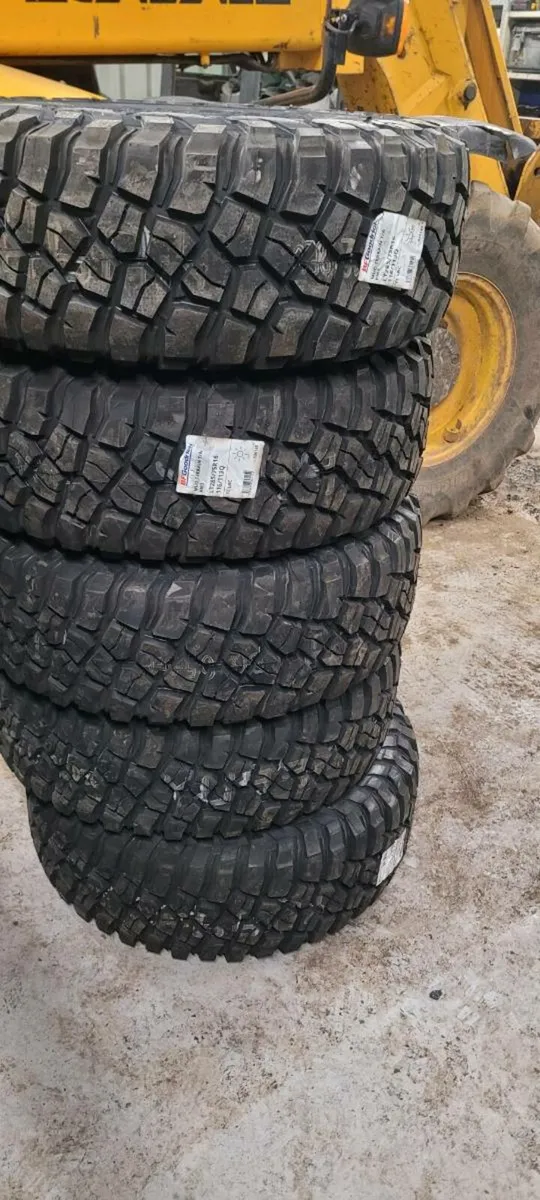5x Bf Goodrich mud terrain tyres - Image 2
