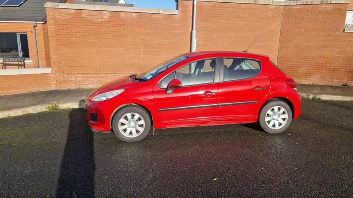 10 Peugeot 207 1.4 petrol tax and new nct - Image 3