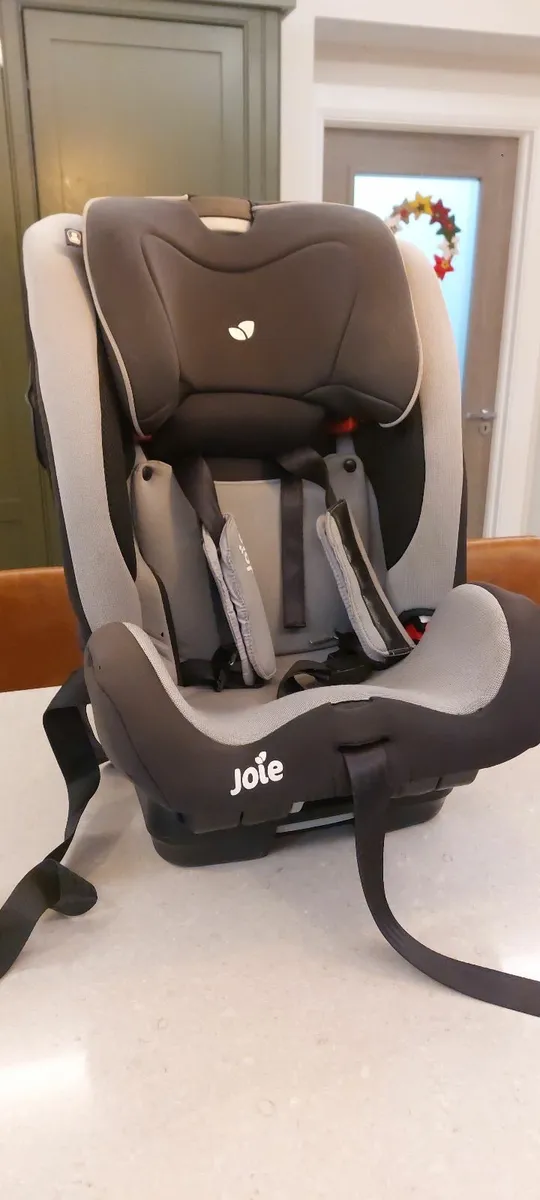 Joie Bold Isofix Car Seat - Image 1