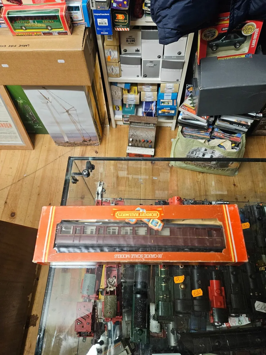 Hornby OO Gauge Carraige