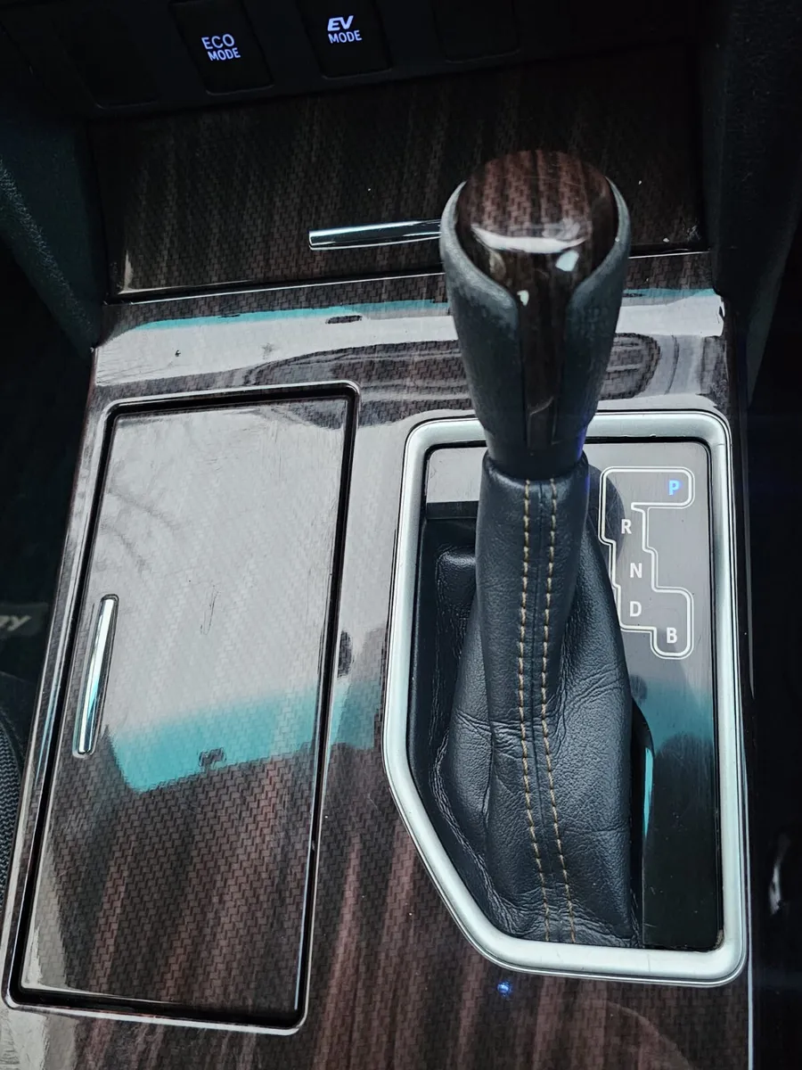 Toyota Camry 2016 automatic hybrid €10900 - Image 3