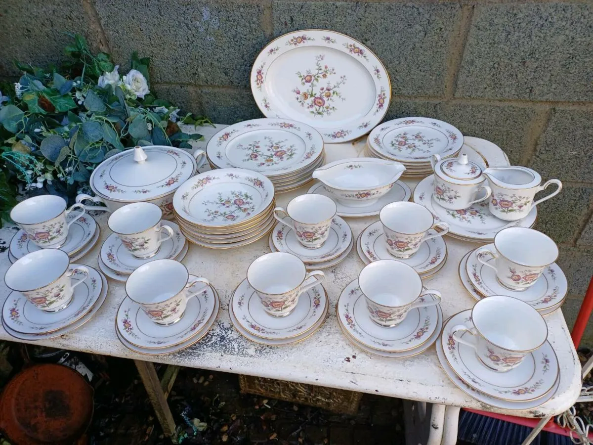 1970s Japanese Noritake Dinner & Teaset - Image 1