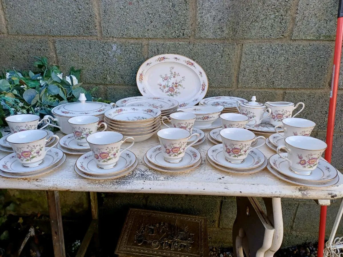1970s Japanese Noritake Dinner & Teaset - Image 2