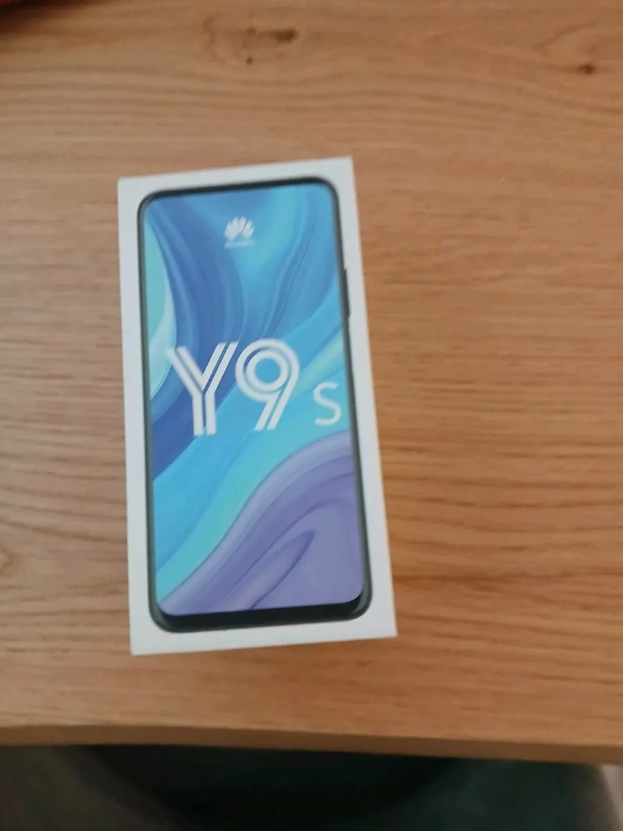 Huawei Y9 - Image 1