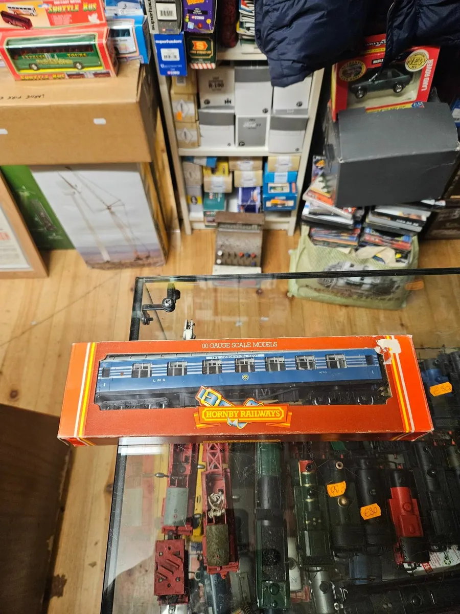 Hornby OO Gauge Carraige